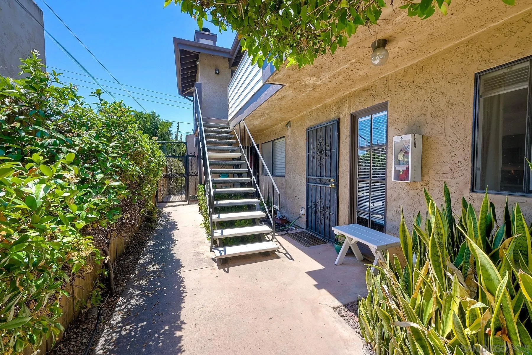 Photo #2: 250032704 Listing 