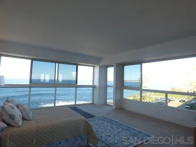 https://cdn.realtyfeed.com/cdn/127/250032722/5bf35913ba1037ac15807dfabfcf06f0.webp