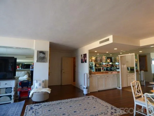 Photo #10: 250032722 Listing: Photo #10