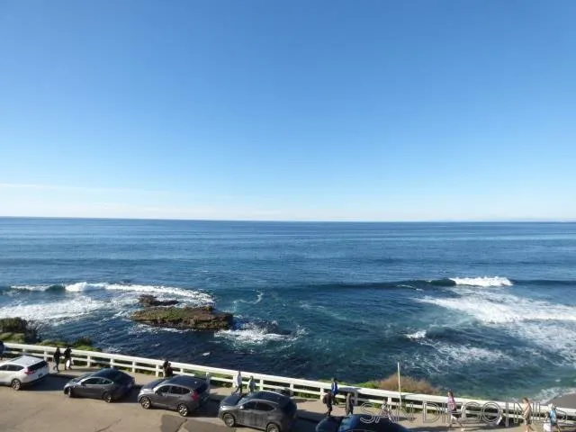 https://cdn.realtyfeed.com/cdn/127/250032722/78aadc8728486ac77e97779eda0e04f4.webp
