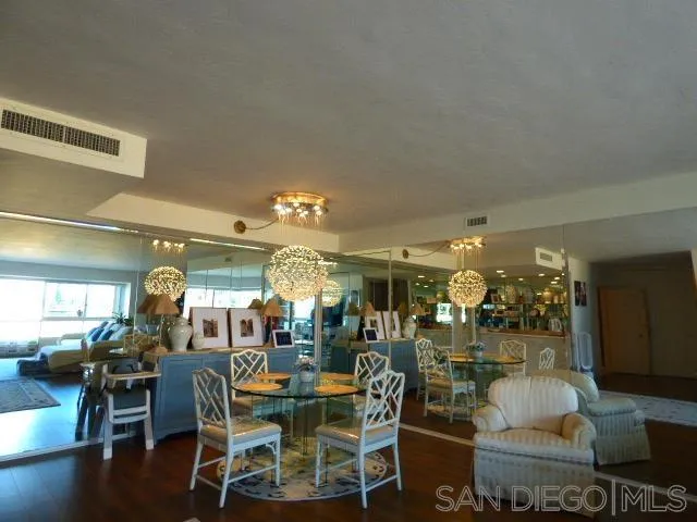 Photo #8: 250032722 Listing: Photo #8