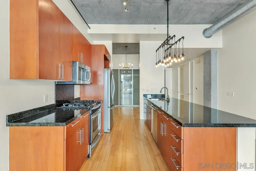 Photo #5: 250032725 Listing 
