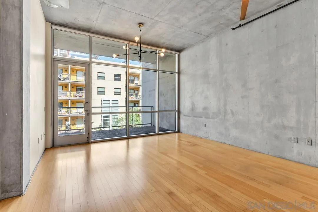 Photo #4: 250032725 Listing 