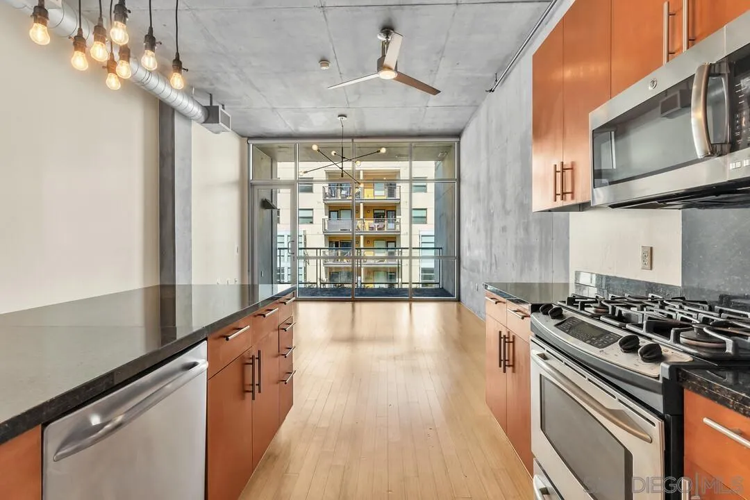 Photo #2: 250032725 Listing 