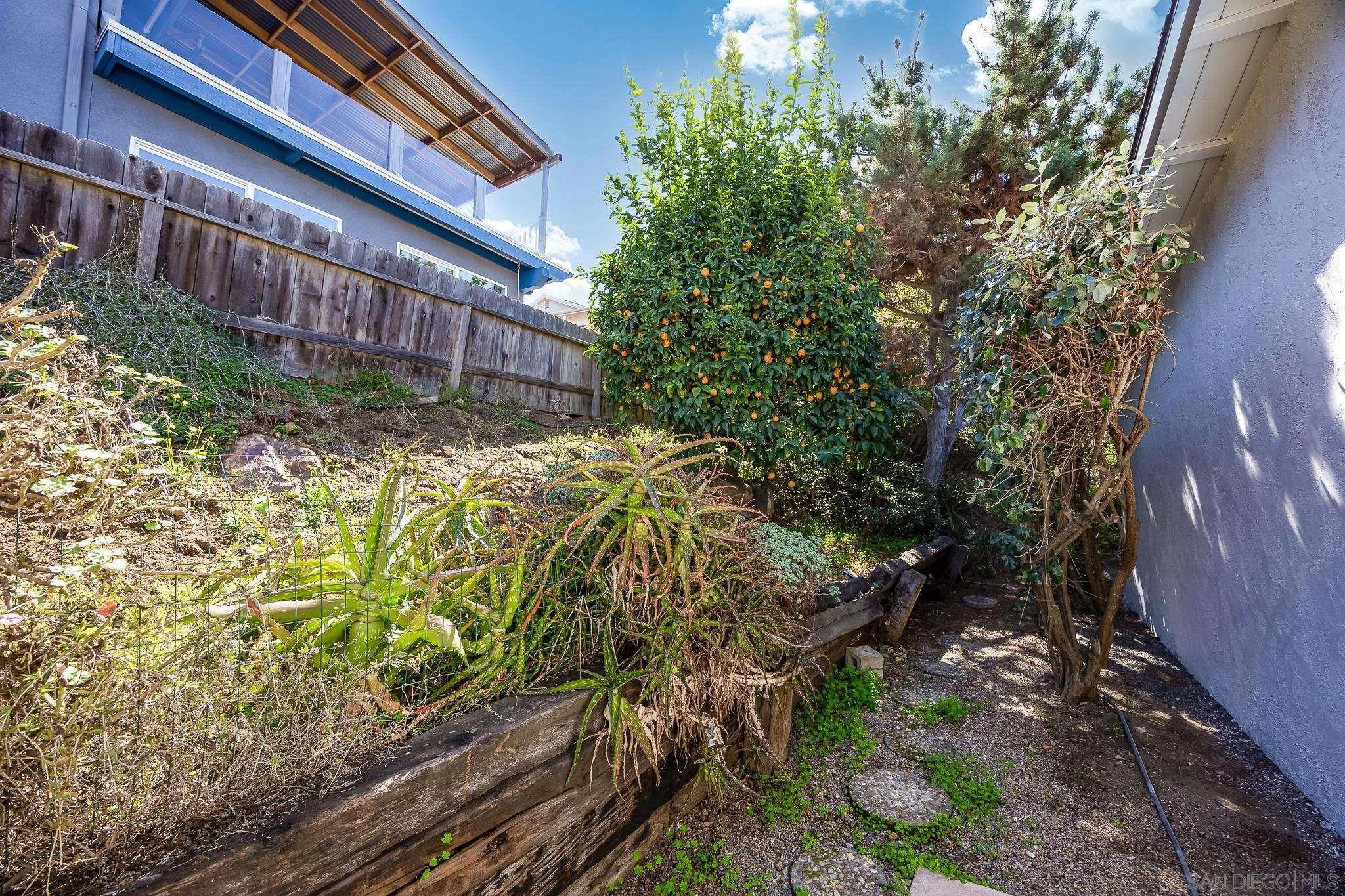 https://cdn.realtyfeed.com/cdn/127/250032744/208020d738a1cfb55a234485eb4a34ec.webp