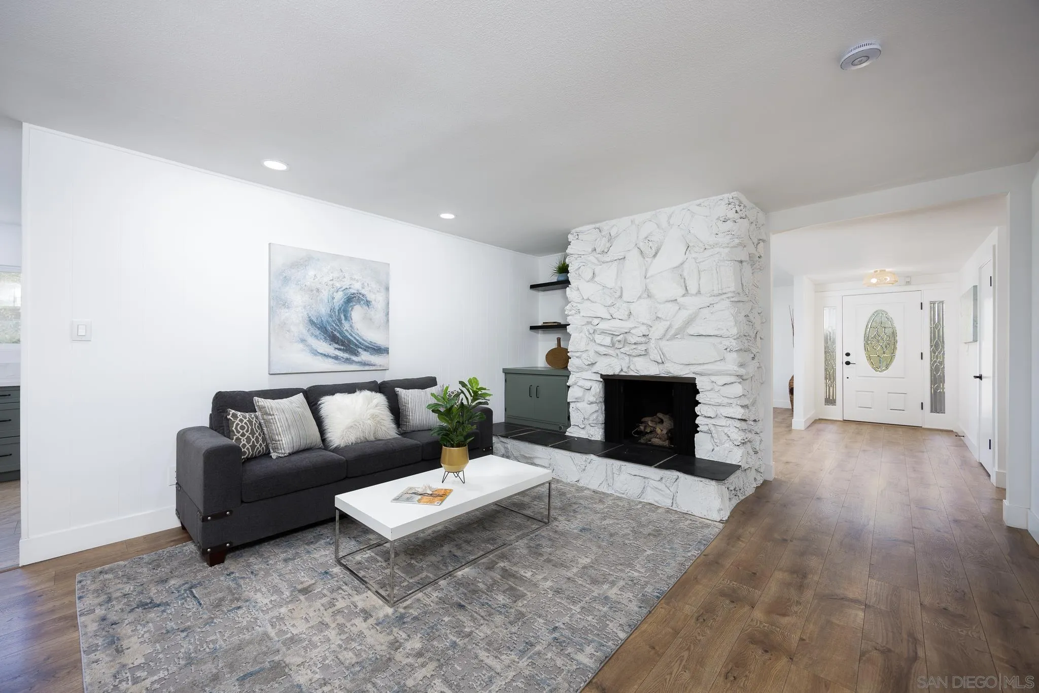 https://cdn.realtyfeed.com/cdn/127/250032744/87c4c5cd2db4cb6040e053f5a8a303da.webp