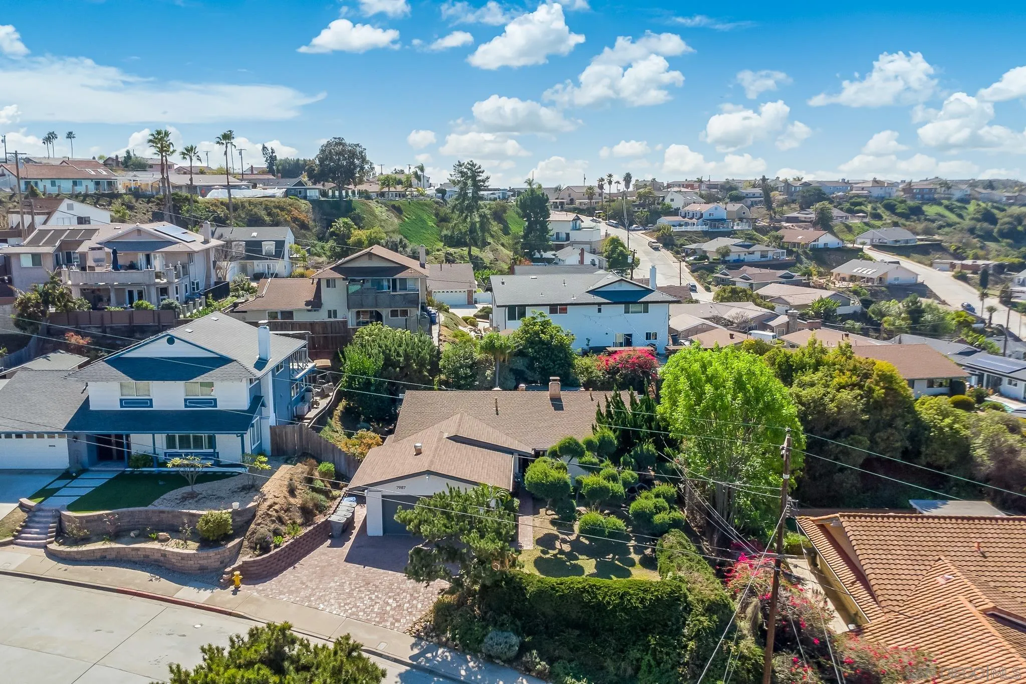 https://cdn.realtyfeed.com/cdn/127/250032744/bb847eb348aea0b01db4abb80ccb46db.webp