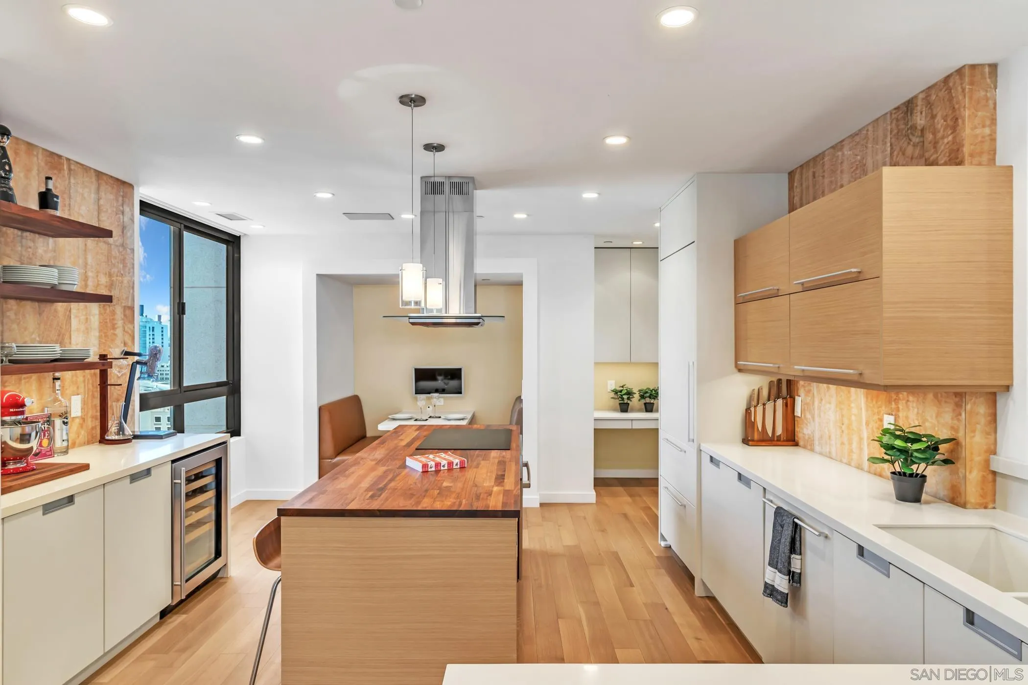 Photo #3: 250032782 Listing 