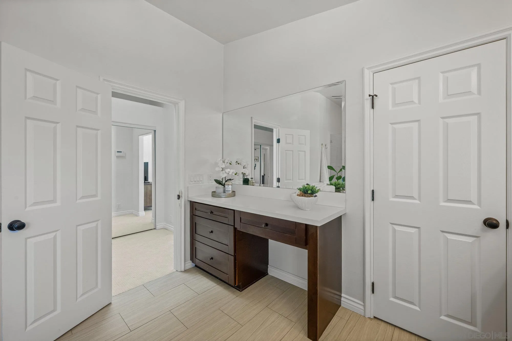 https://cdn.realtyfeed.com/cdn/127/250032783/218ee77b6c16cee84a14ebcd6299d3c1.webp