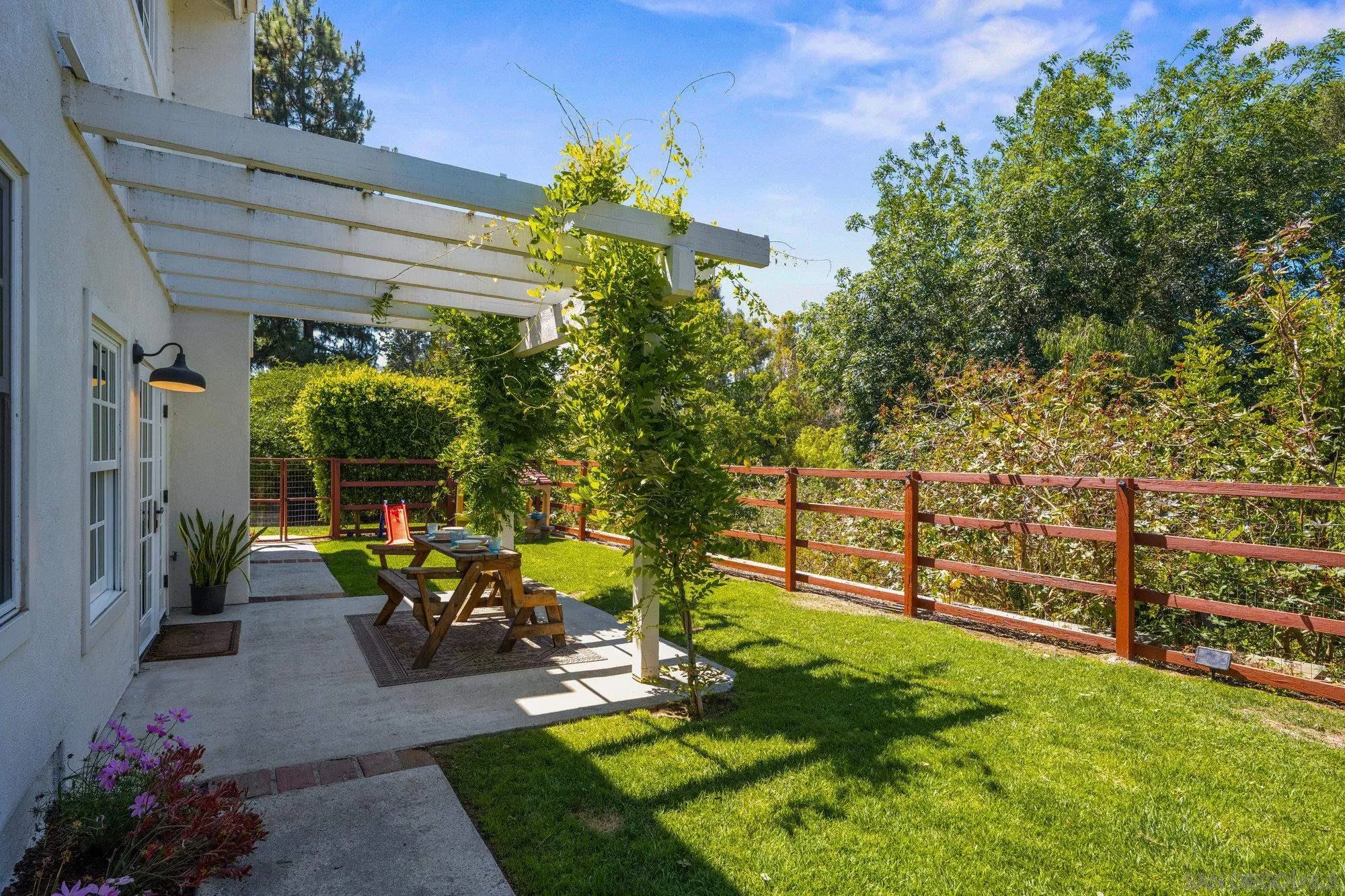 https://cdn.realtyfeed.com/cdn/127/250032783/3170f87f97ca5ba03c267e4f2f0cc732.webp