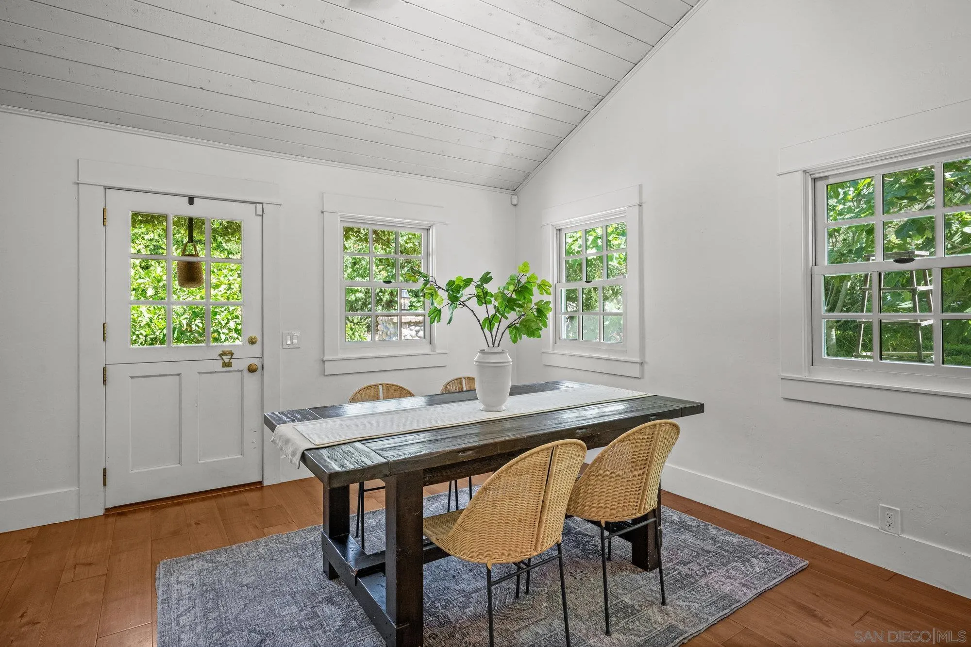 https://cdn.realtyfeed.com/cdn/127/250032783/3b59b6e118c71f8598d4a97584046e67.webp