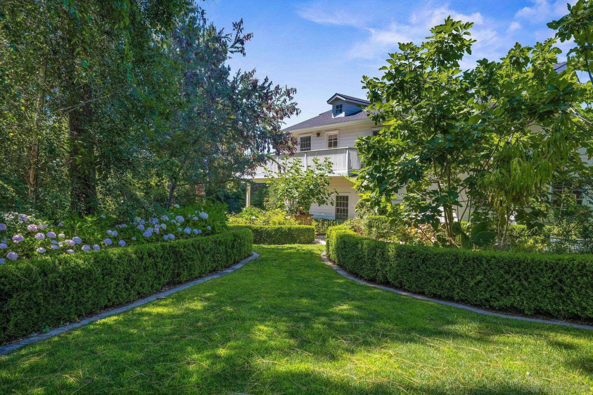https://cdn.realtyfeed.com/cdn/127/250032783/81c31edb8ea1facb6c5c8d2e7b2f591d.webp