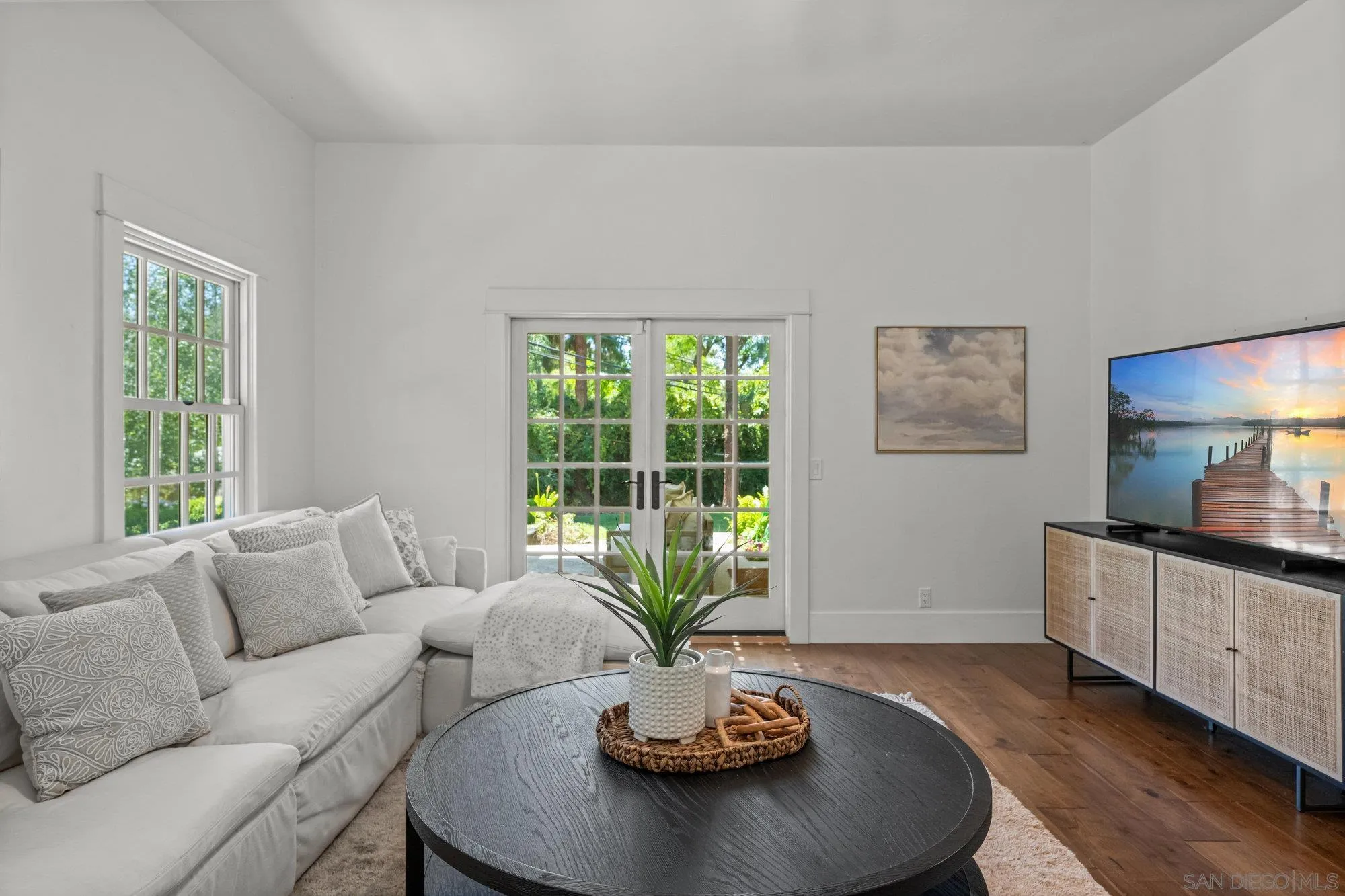 https://cdn.realtyfeed.com/cdn/127/250032783/c528b5ef6e912829520c5c06ff458f24.webp