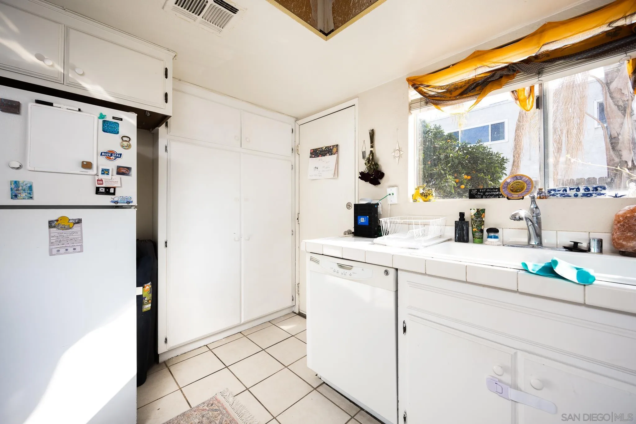 https://cdn.realtyfeed.com/cdn/127/250032795/ff819c5336353ffd1944f115e5b100f8.webp