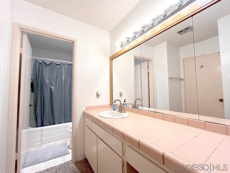 https://cdn.realtyfeed.com/cdn/127/250032797/d5b9ac42a060dea43c98445bc29c6c7e.webp