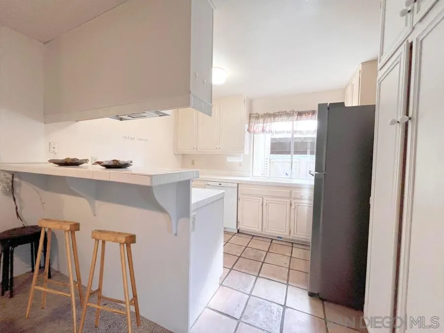https://cdn.realtyfeed.com/cdn/127/250032797/d9e5b9b41e330befa23e14781b9c5a9f.webp