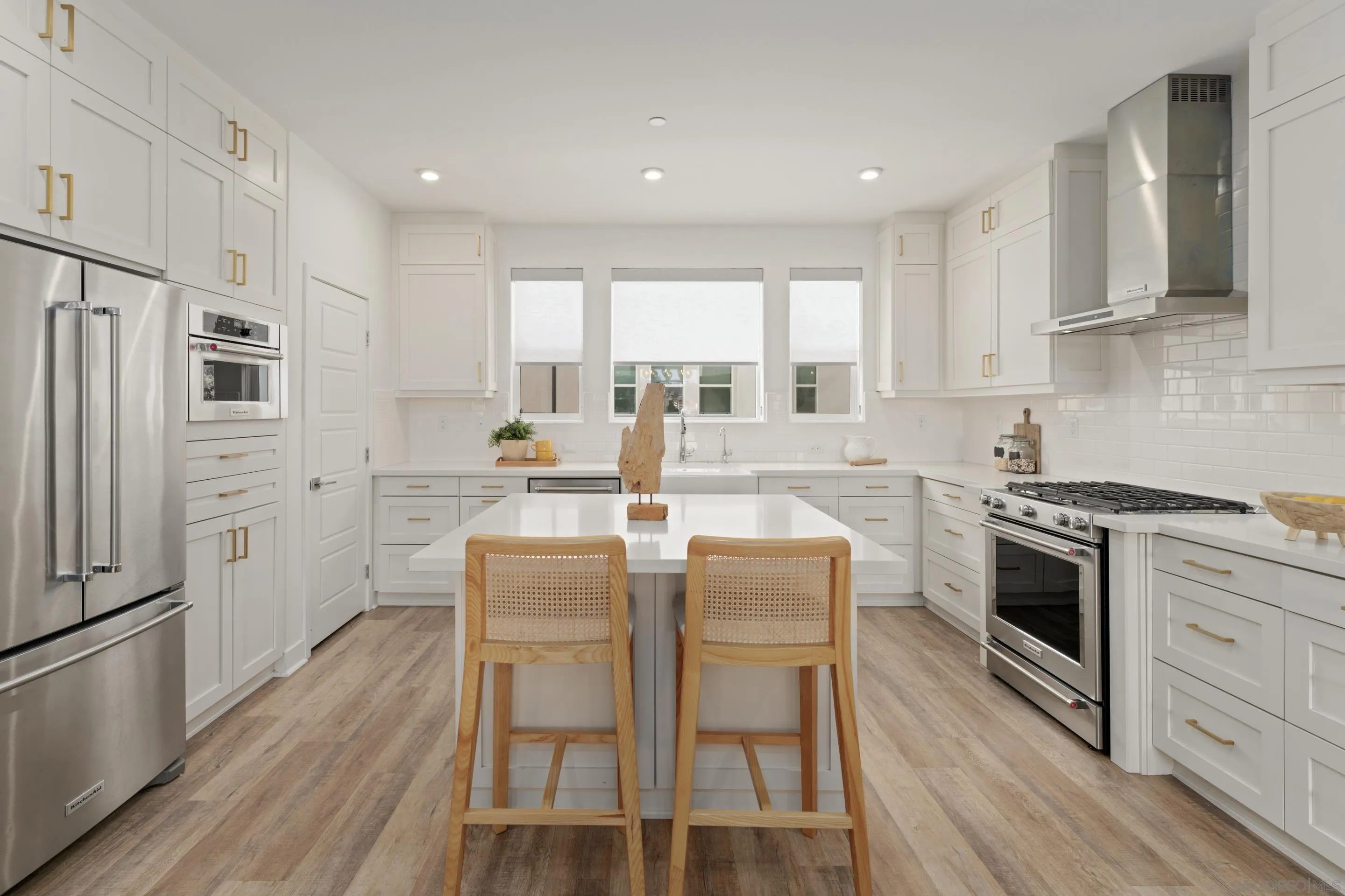 https://cdn.realtyfeed.com/cdn/127/250032808/4b5c5f1159af3e287b9fa243bade2303.webp