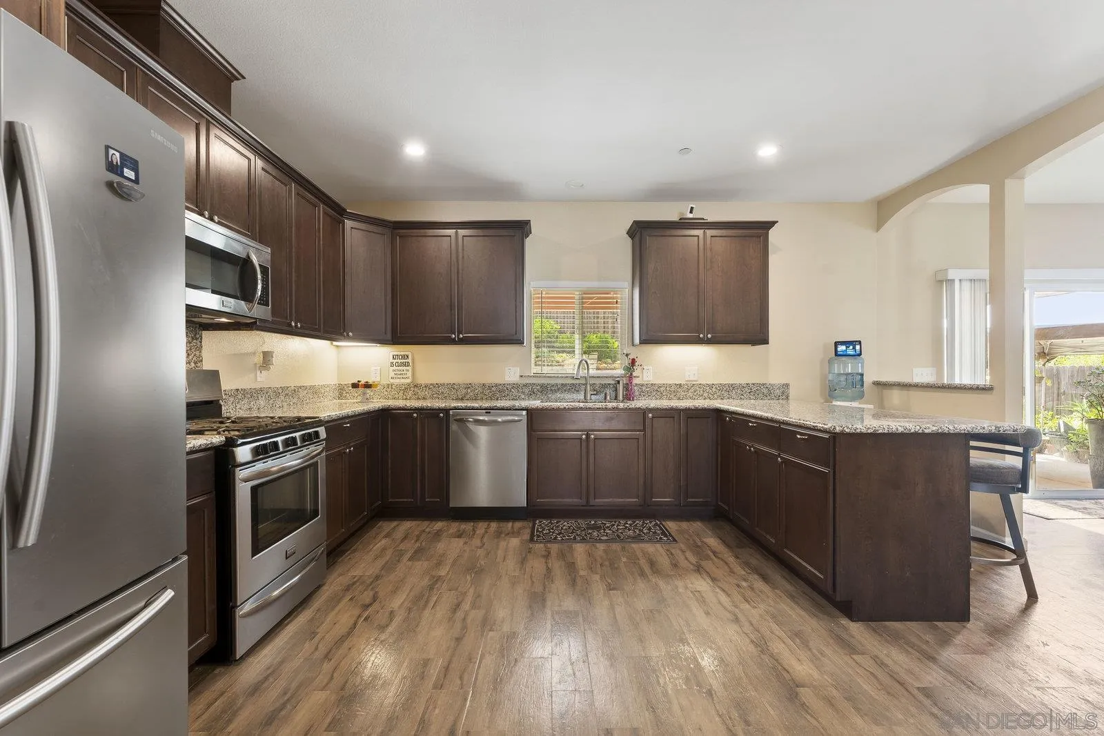 https://cdn.realtyfeed.com/cdn/127/250032809/2717a7021bf40549f4045a266208d062.webp