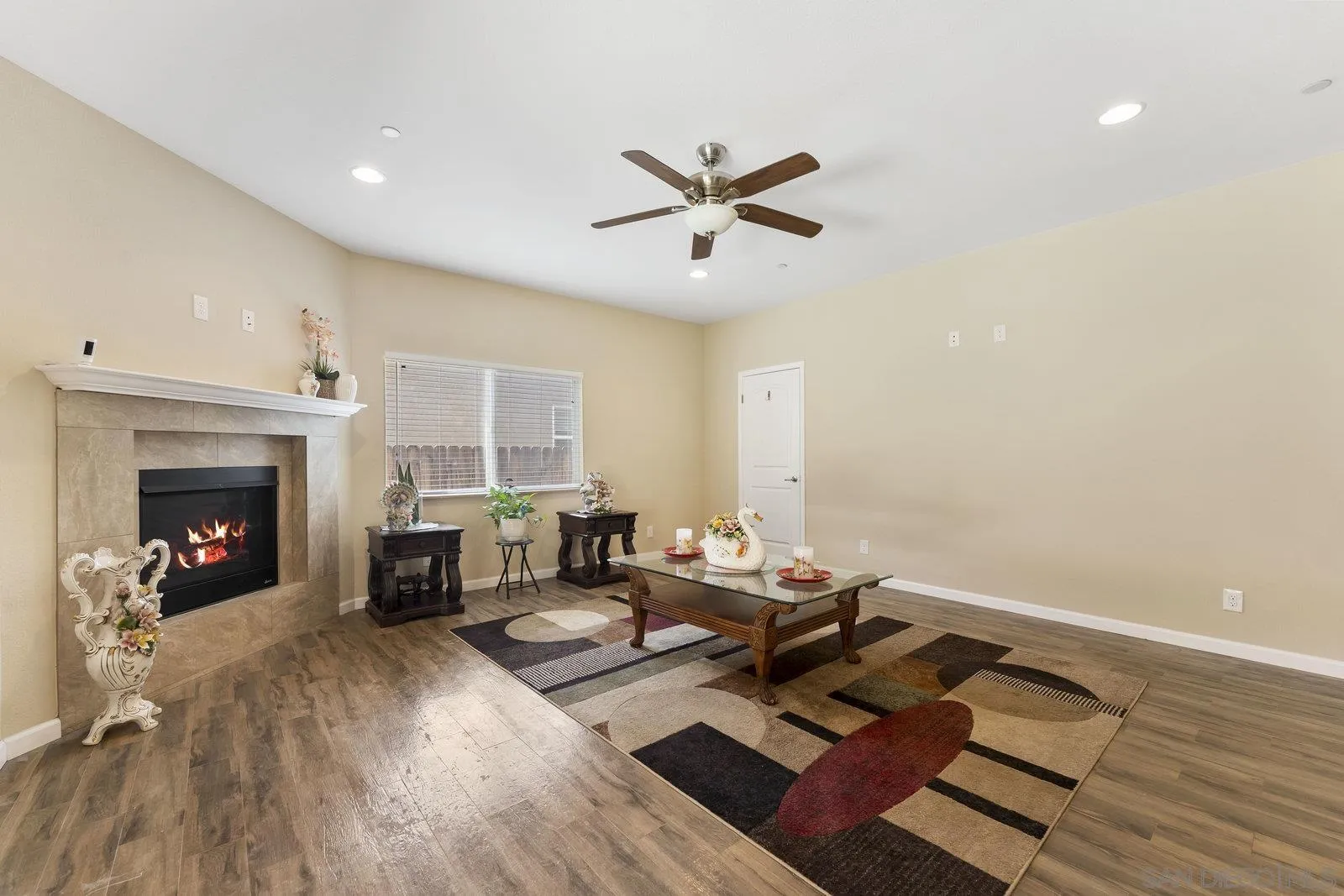 https://cdn.realtyfeed.com/cdn/127/250032809/46f64f23eb9ee0c5ecd10cf2ab8416a0.webp