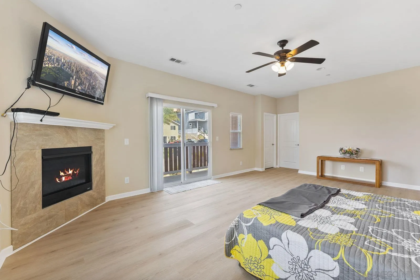 https://cdn.realtyfeed.com/cdn/127/250032809/b35784a1f2fef318a6b2569e87fc6302.webp