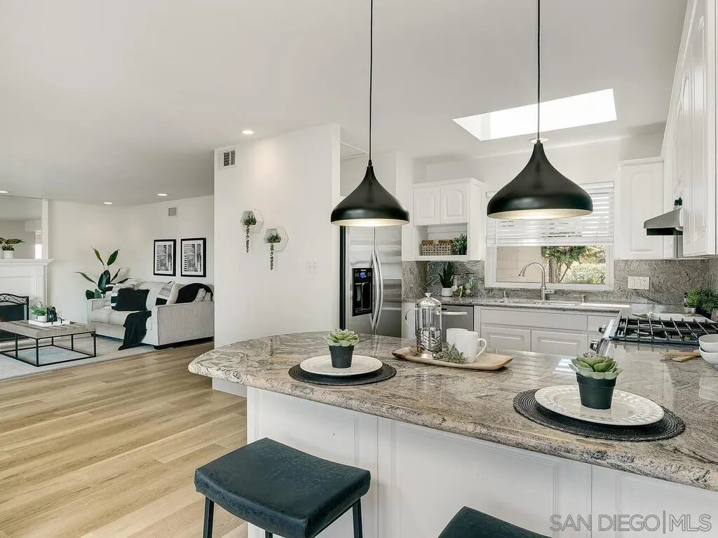 https://cdn.realtyfeed.com/cdn/127/250032818/1601457b7268000decd73b6982bb734b.webp