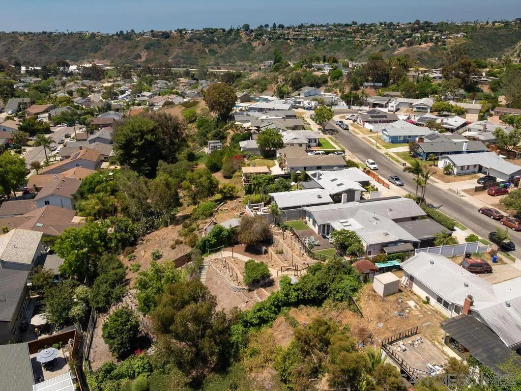https://cdn.realtyfeed.com/cdn/127/250032818/5c068e5583f36e49cbeb888daf894683.webp