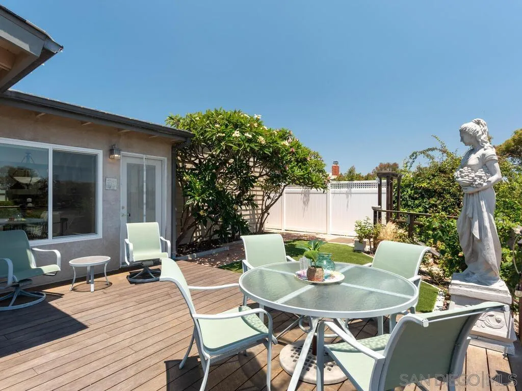 https://cdn.realtyfeed.com/cdn/127/250032818/ba7fbf1b14aa9d94ea56bb21e7d61736.webp