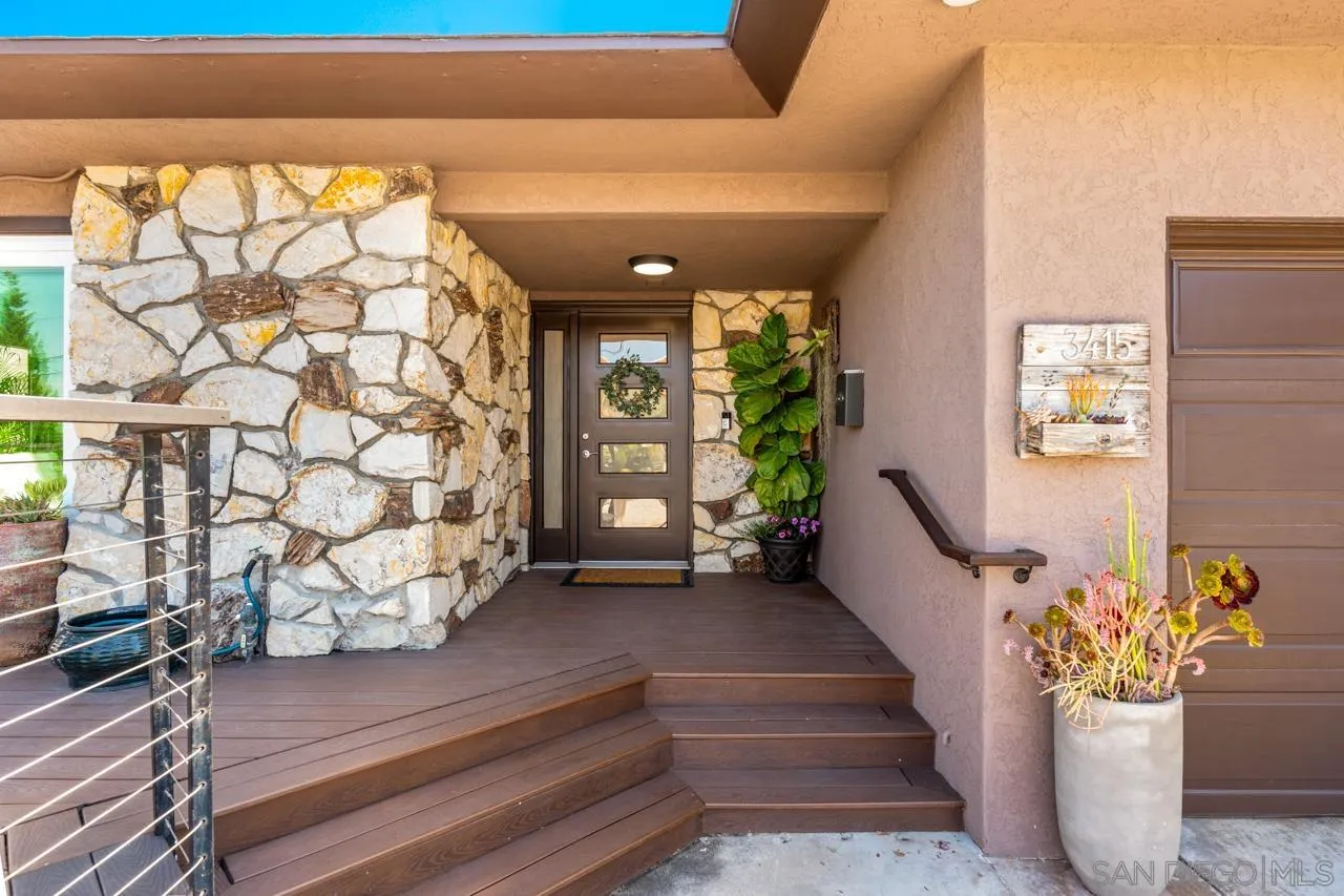https://cdn.realtyfeed.com/cdn/127/250032827/8bcd08147362526e95fc1bcea0e6c266.webp