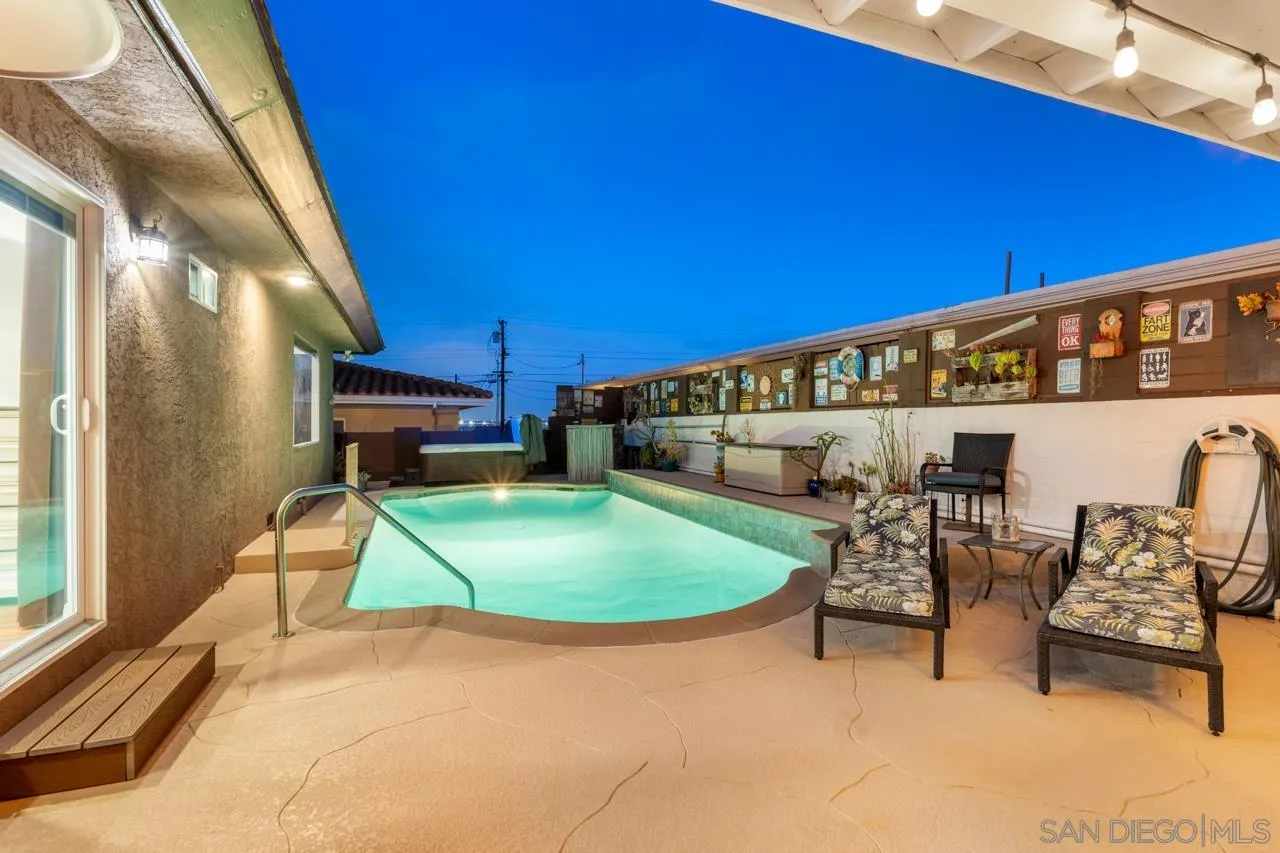 https://cdn.realtyfeed.com/cdn/127/250032827/cfc31f953996dc6aaf74aa2195cd3e4c.webp