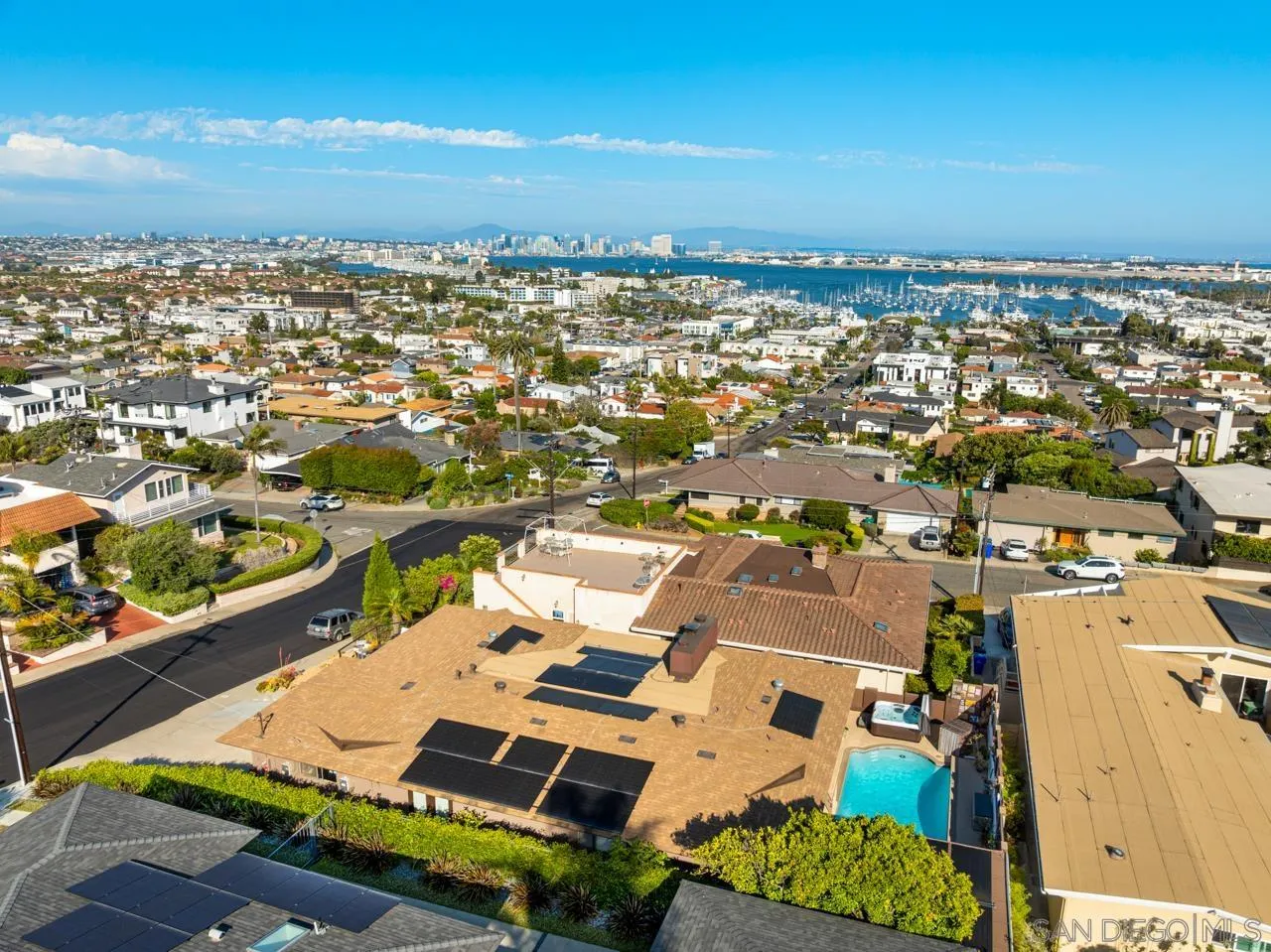 https://cdn.realtyfeed.com/cdn/127/250032827/d01c46c04dc5e5098dae8fc492843bb0.webp