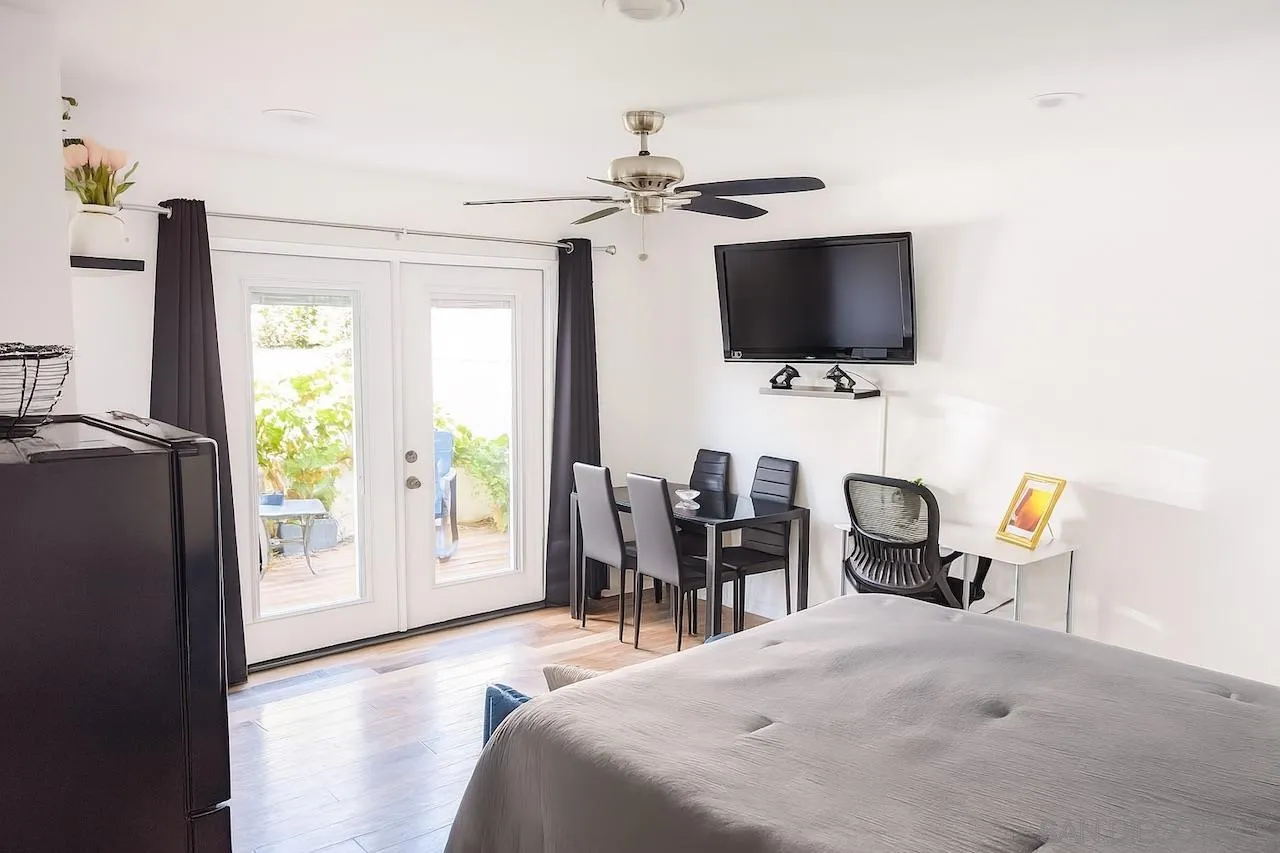 https://cdn.realtyfeed.com/cdn/127/250032827/eecbddd302dd2c7ce08ecdd55e070f91.webp