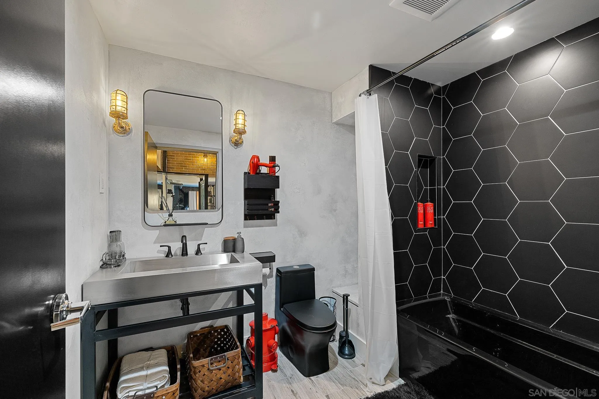Photo #11: 250032835 Listing: Photo #11