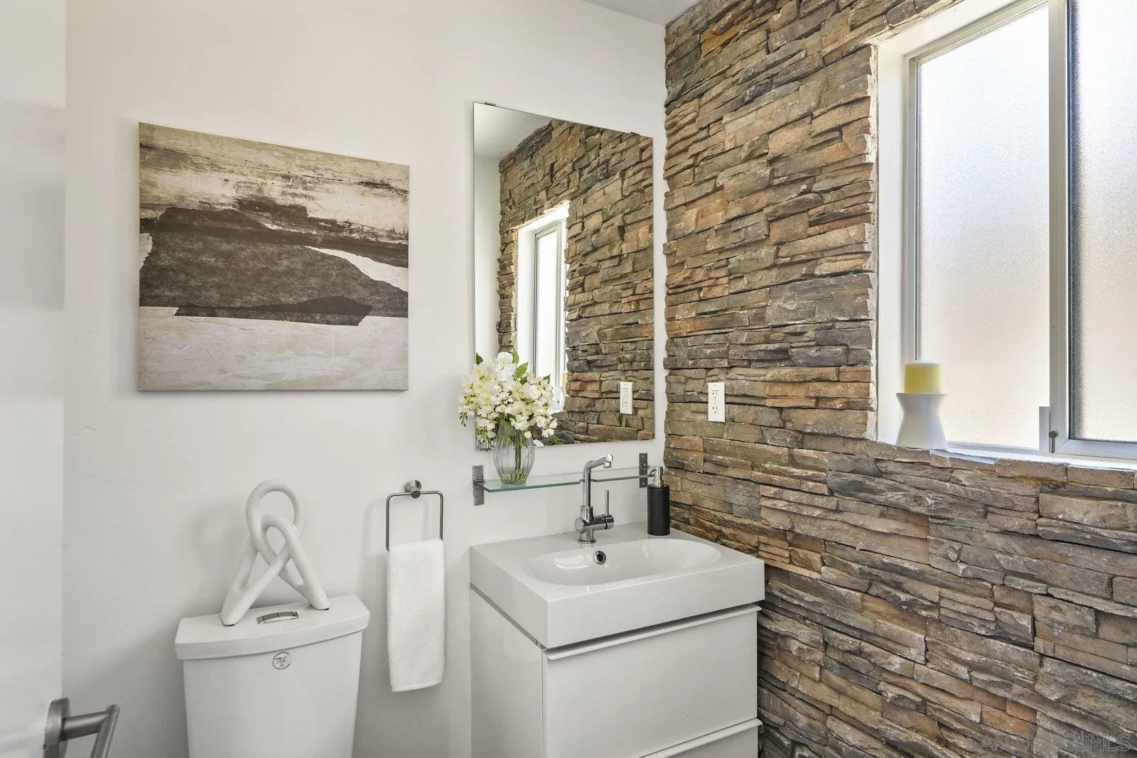 https://cdn.realtyfeed.com/cdn/127/250032837/80bf6fc2f7f6675e8e9f5f4fb0542cce.webp