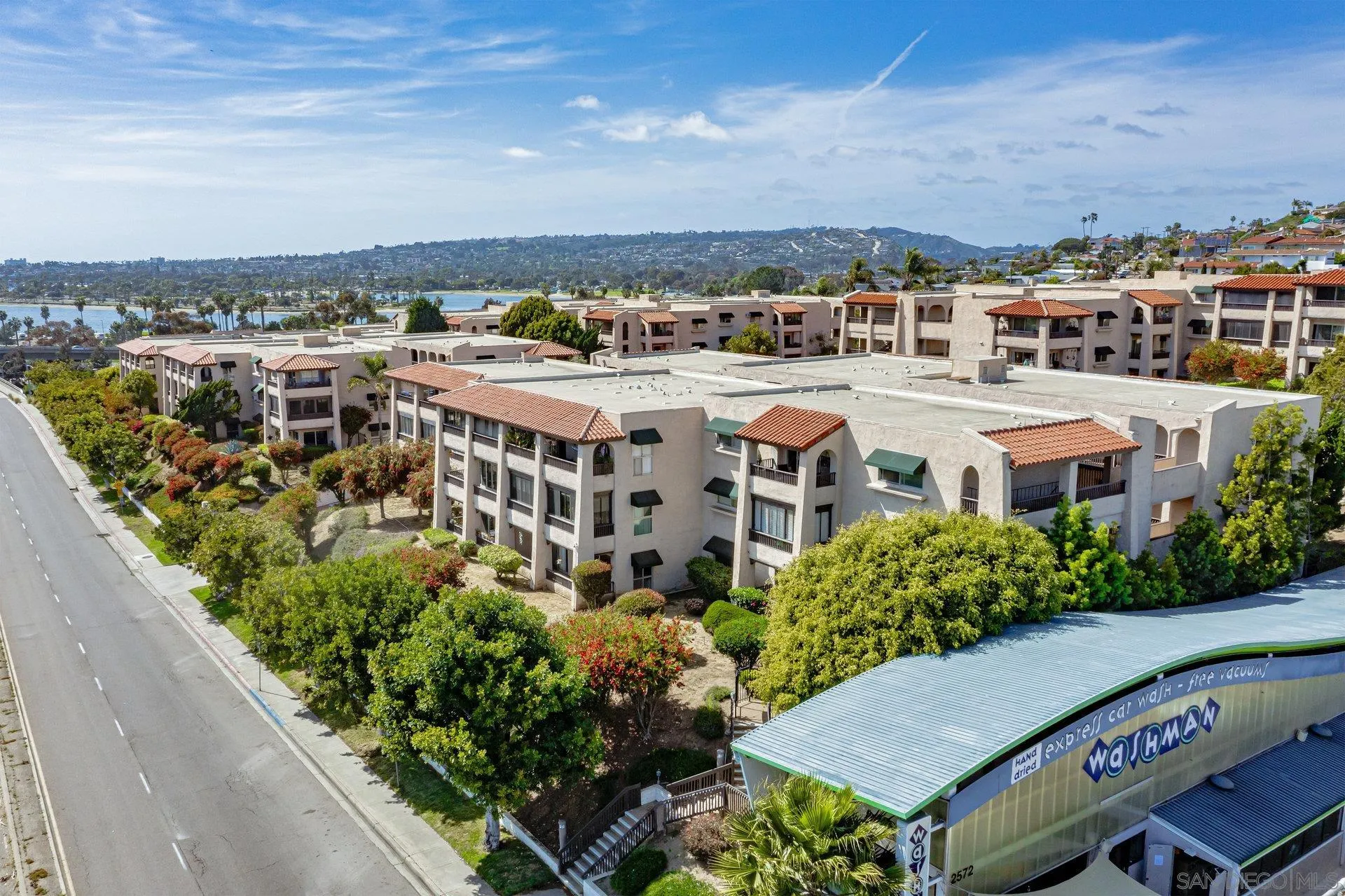 https://cdn.realtyfeed.com/cdn/127/250032839/a5cc5dbfdbdf81dbfb7962494c2955eb.webp