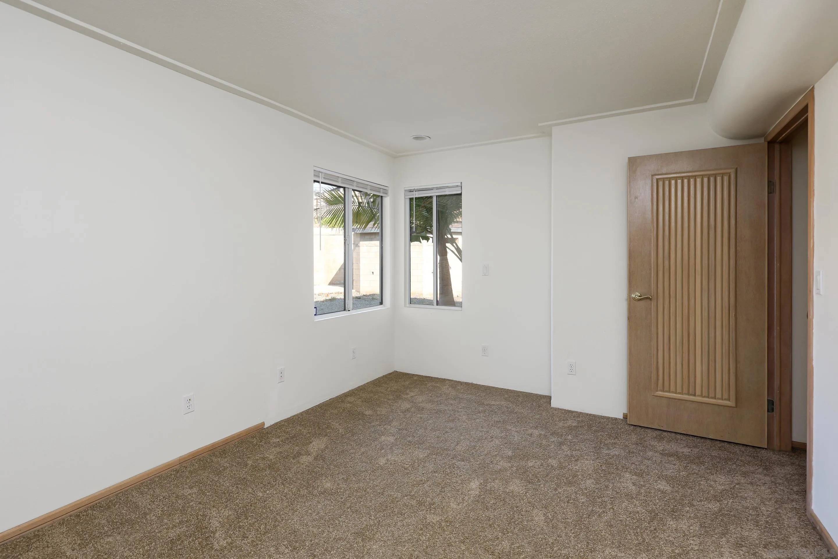 https://cdn.realtyfeed.com/cdn/127/250032843/1dda99652df524a2fc83d25f4229c0d6.webp