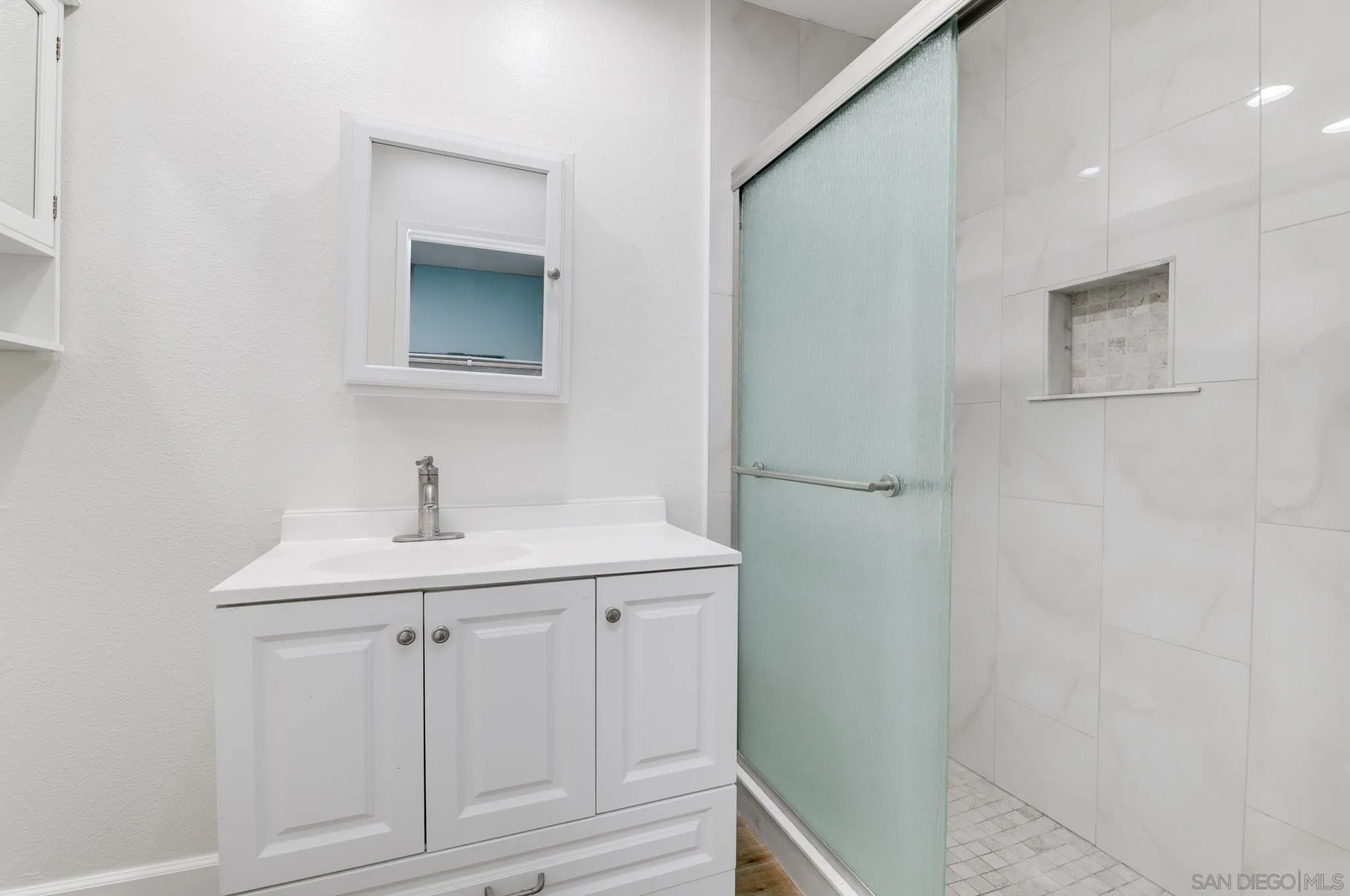 https://cdn.realtyfeed.com/cdn/127/250032864/97c9bc59f55856db4e881ab06db78cf1.webp