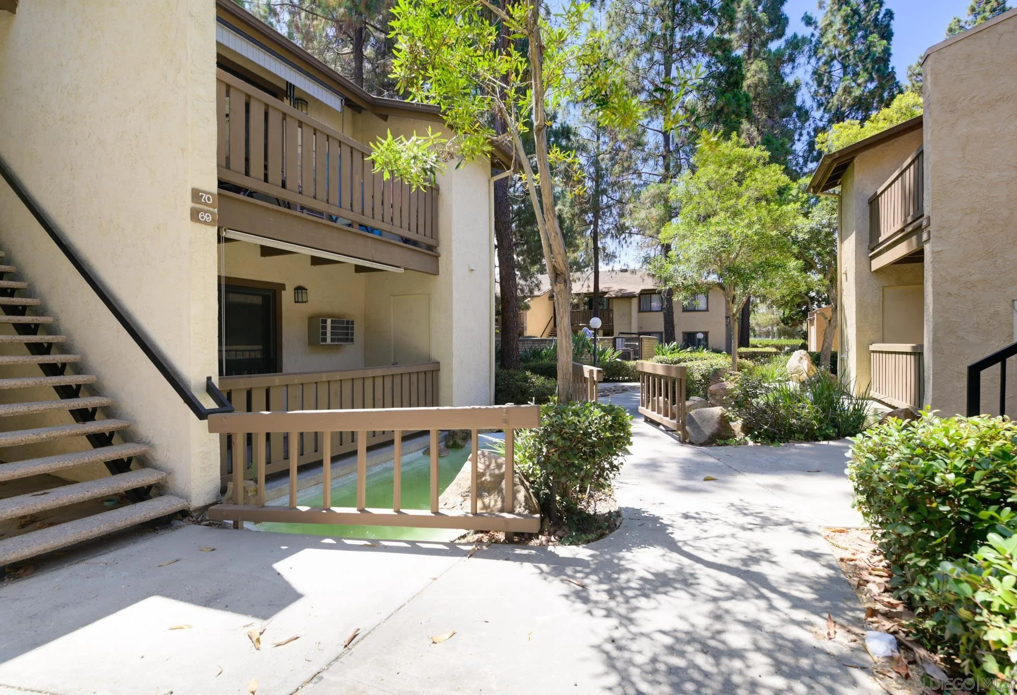 https://cdn.realtyfeed.com/cdn/127/250032864/b132d5d29bc465ebd0d821c7203fa3f8.webp