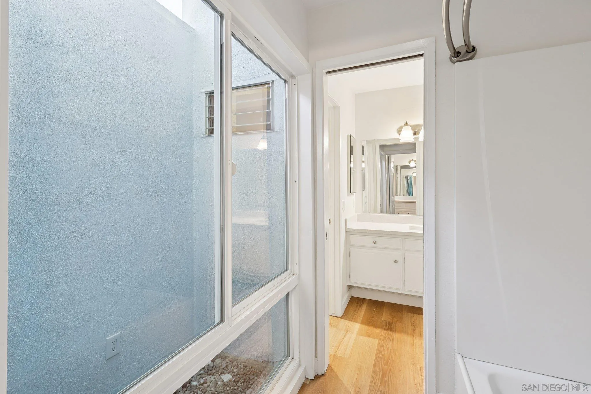 https://cdn.realtyfeed.com/cdn/127/250032865/28223e6242d4bd423c6080cb1b02e6e0.webp