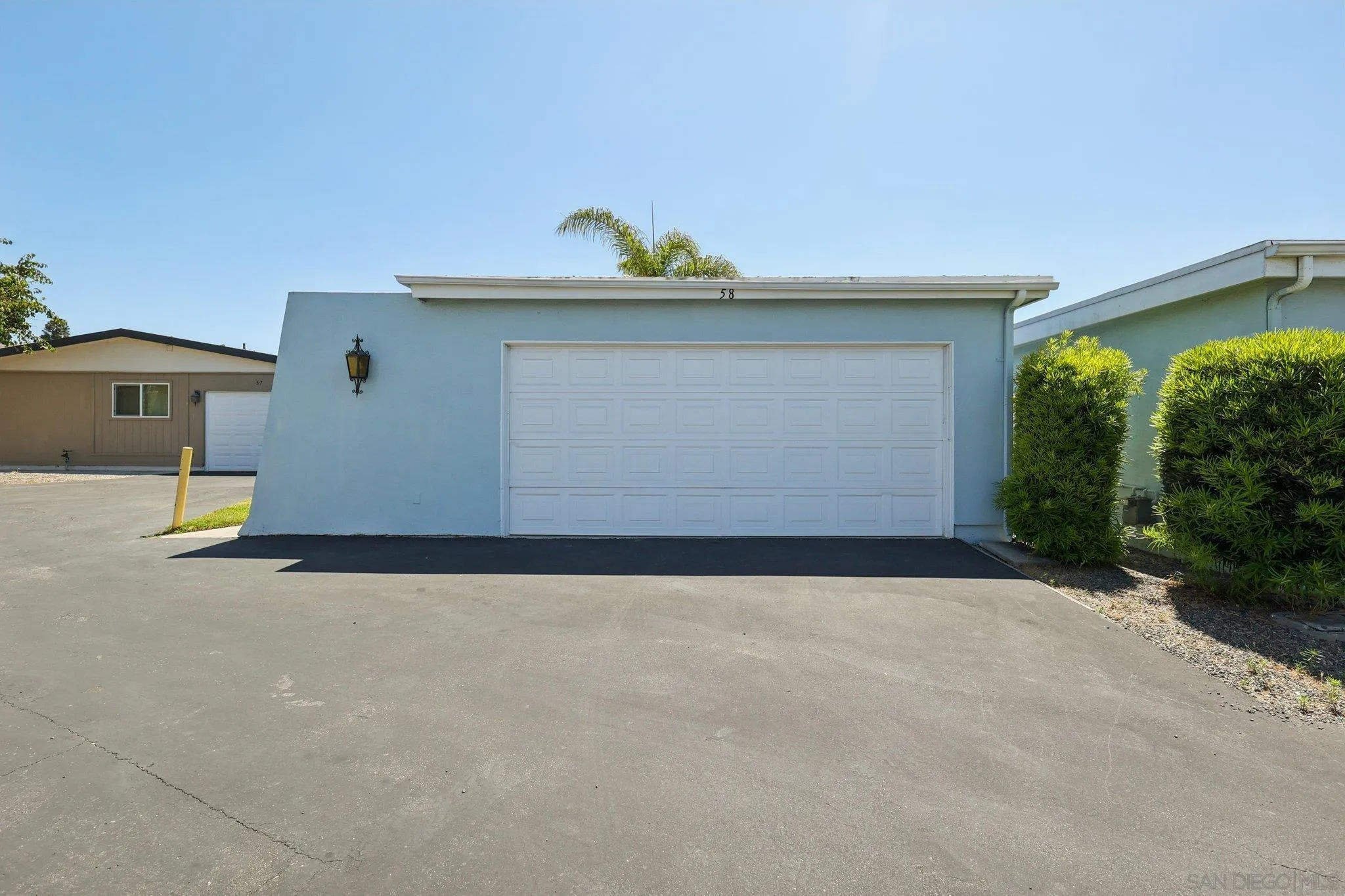https://cdn.realtyfeed.com/cdn/127/250032865/28ad38b2ad1bcd596bc123598de31482.webp
