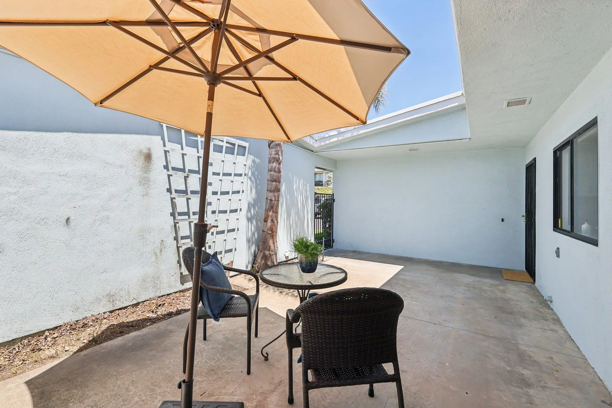 https://cdn.realtyfeed.com/cdn/127/250032865/909d25c267b8b4c7a9180df9d0d2bc40.webp