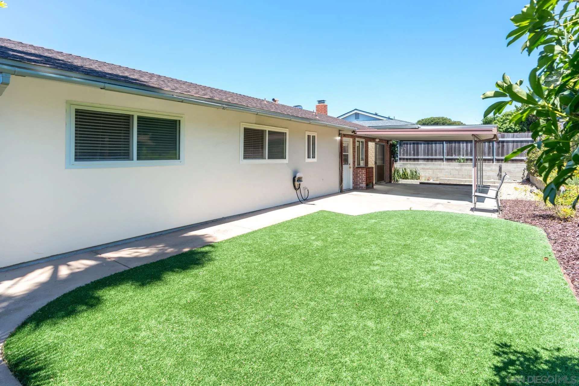 https://cdn.realtyfeed.com/cdn/127/250032871/ee910b0ecc4aaaceaf7be2b8f2e07cc2.webp