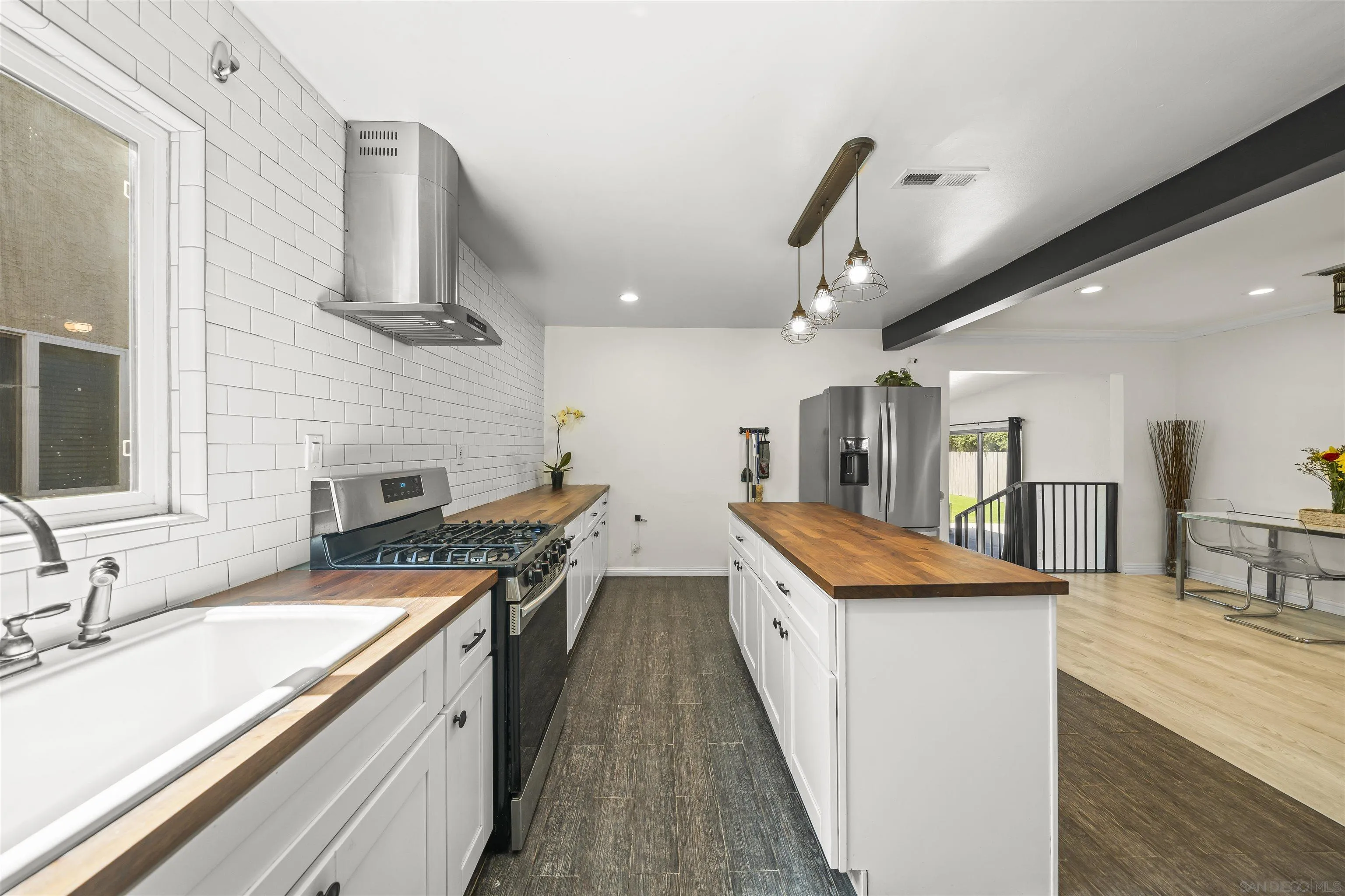 https://cdn.realtyfeed.com/cdn/127/250032879/5ca236e98944a3d6dda0cf656634a680.webp