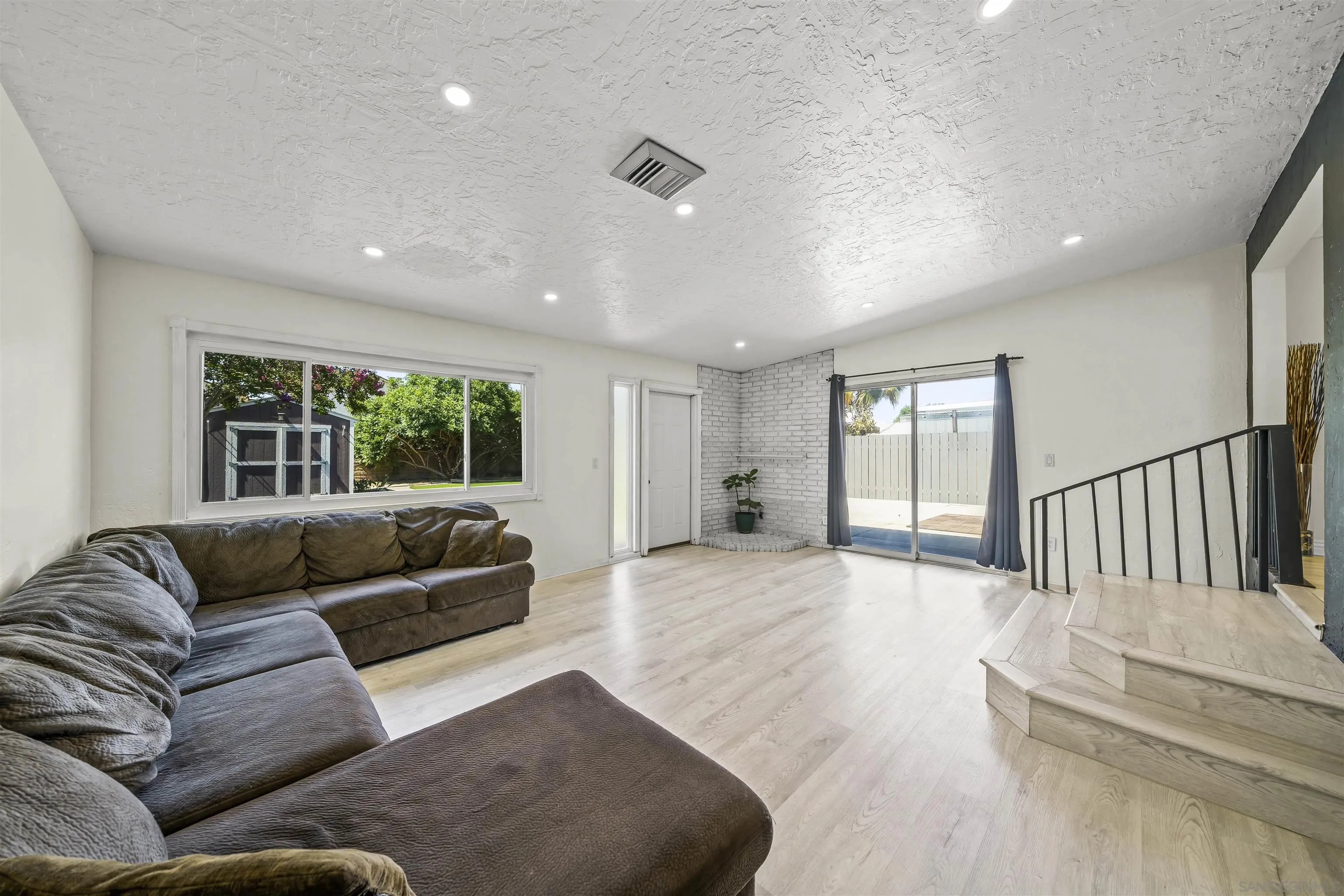 https://cdn.realtyfeed.com/cdn/127/250032879/f80b46e5e9f9c6cebf492d1cbee0a220.webp