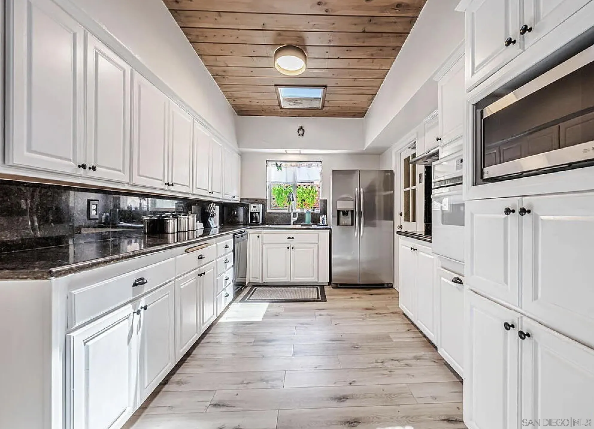 https://cdn.realtyfeed.com/cdn/127/250032897/5376bd7b0af79322302bc1d79afac27f.webp