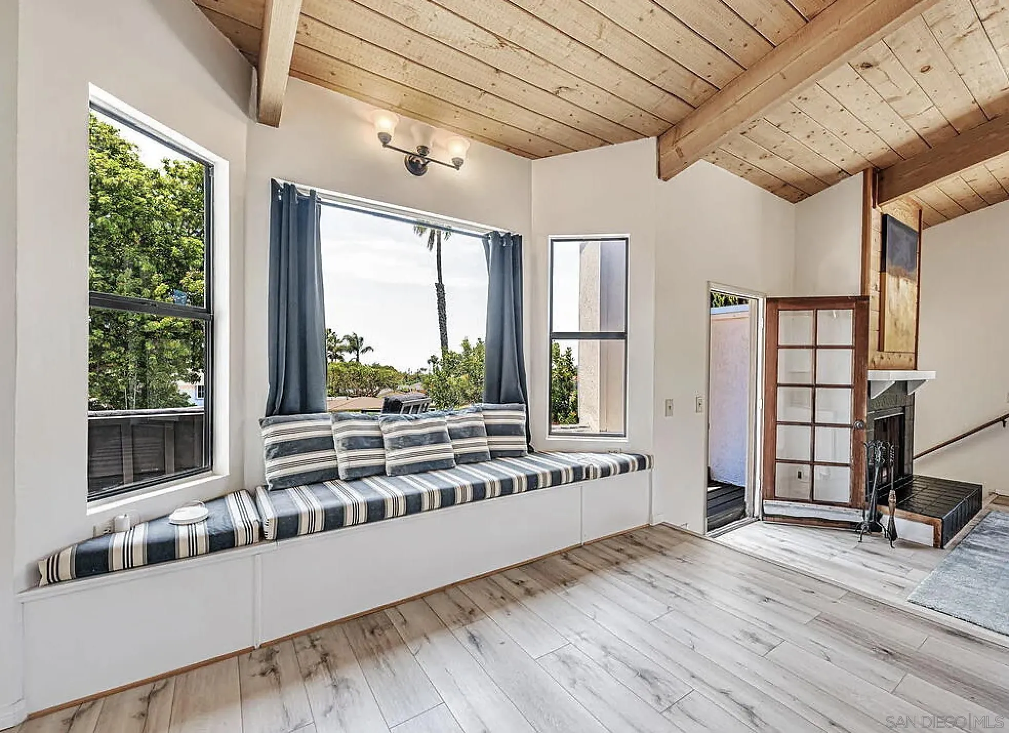 https://cdn.realtyfeed.com/cdn/127/250032897/85e41823b1d20f48b8eab2ae0e569235.webp