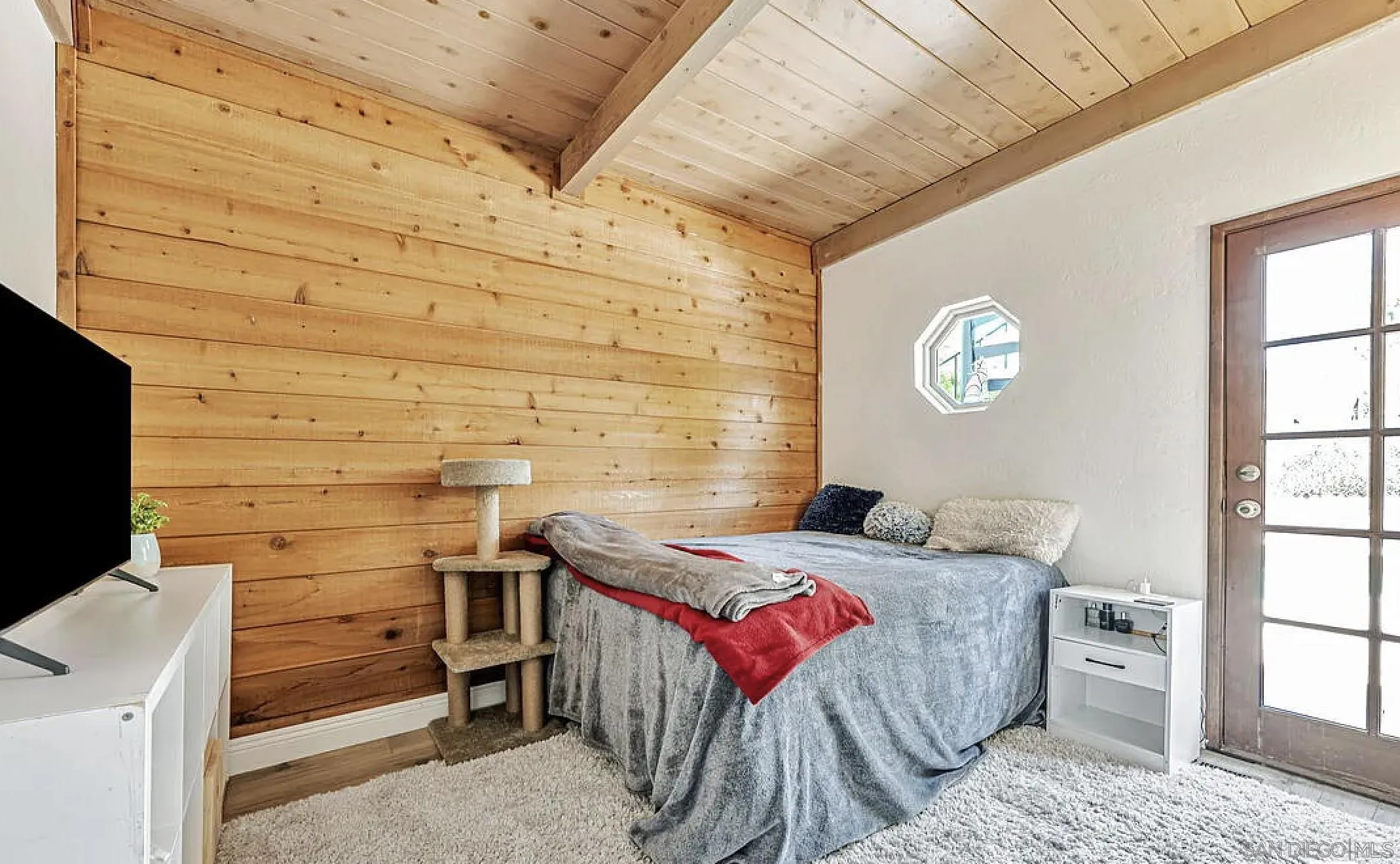 https://cdn.realtyfeed.com/cdn/127/250032897/a653aa3150c9c469b7be0c8f96886111.webp