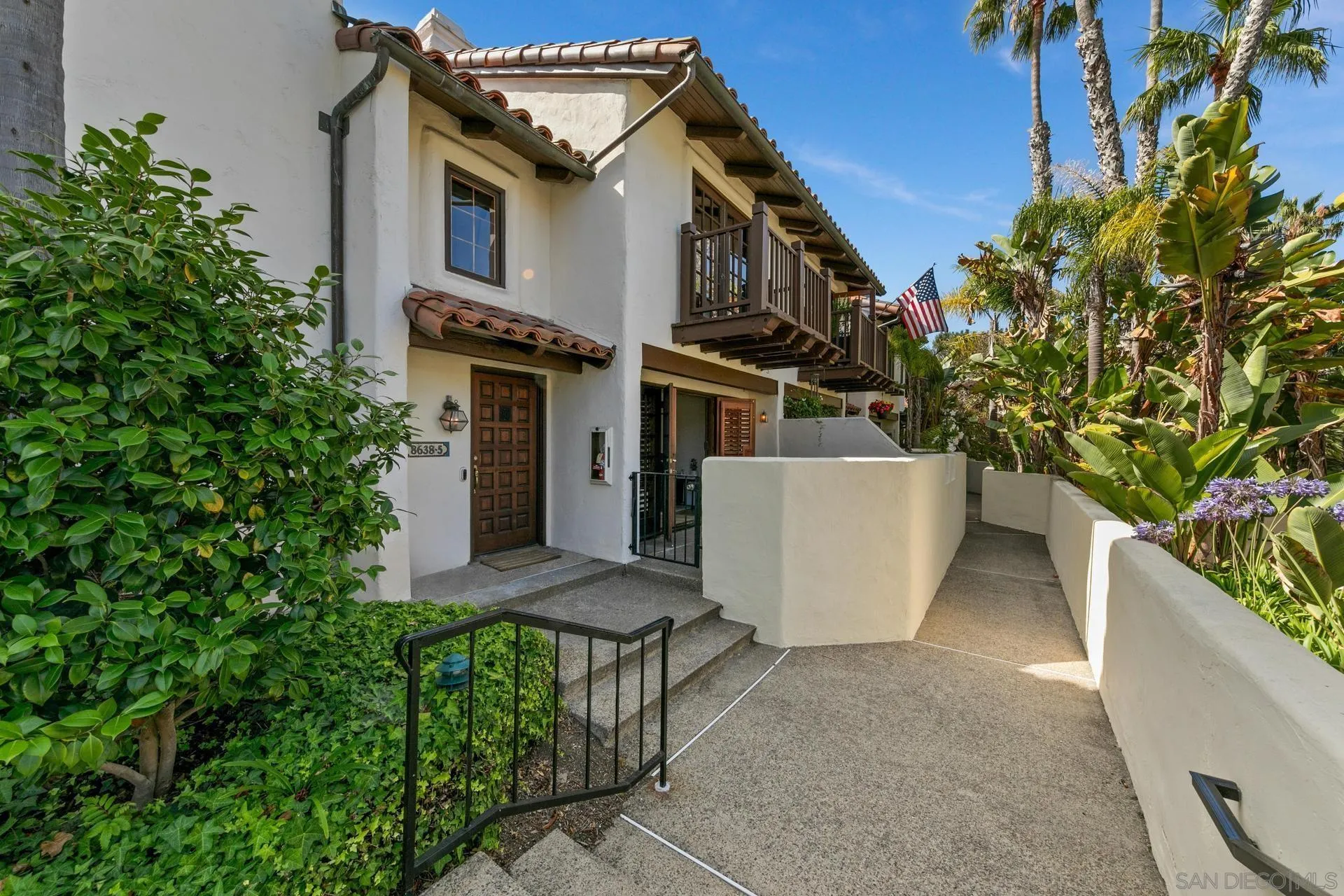 Photo #2: 250032901 Listing 