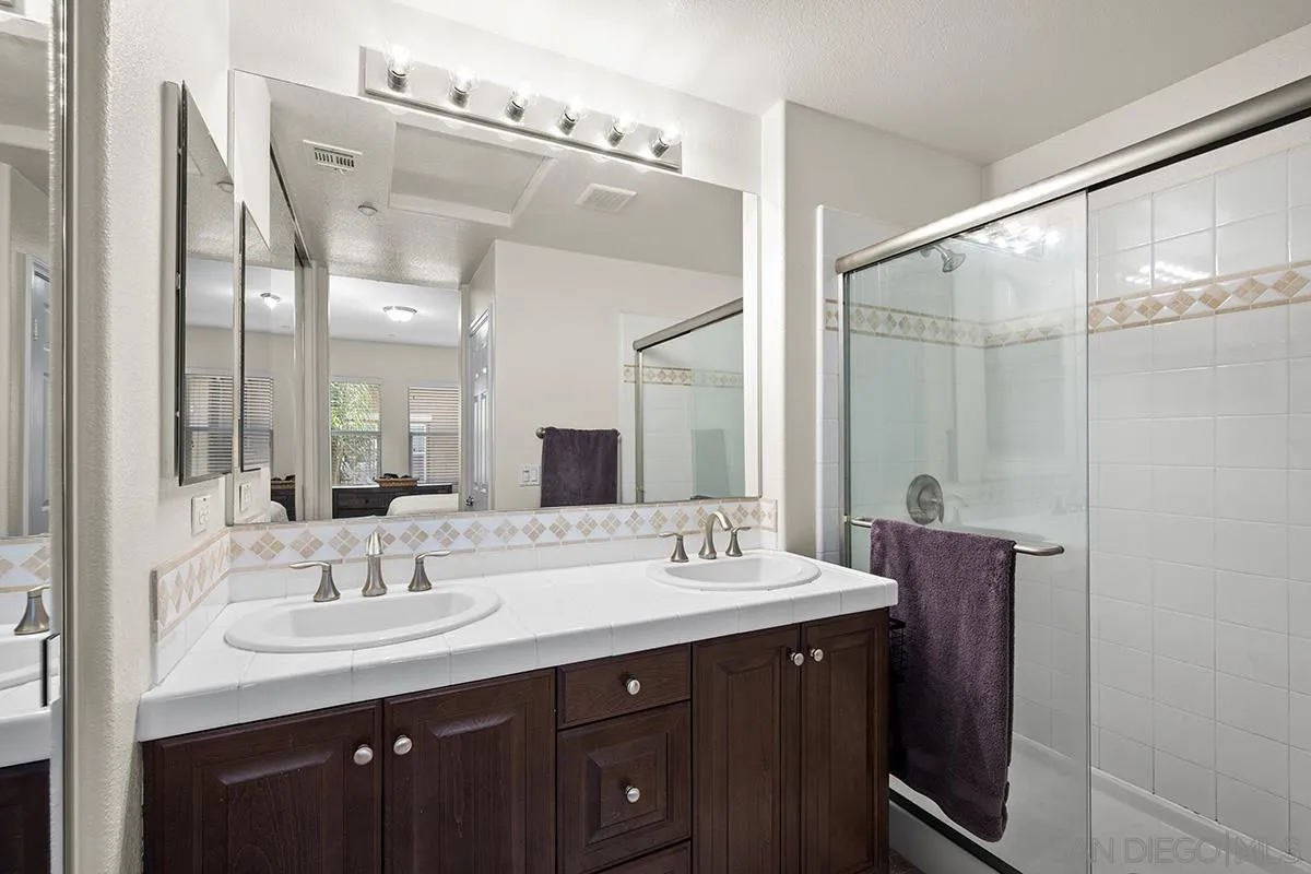 https://cdn.realtyfeed.com/cdn/127/250032907/08352fd1d95e42f6ae345b1c58fcad96.webp