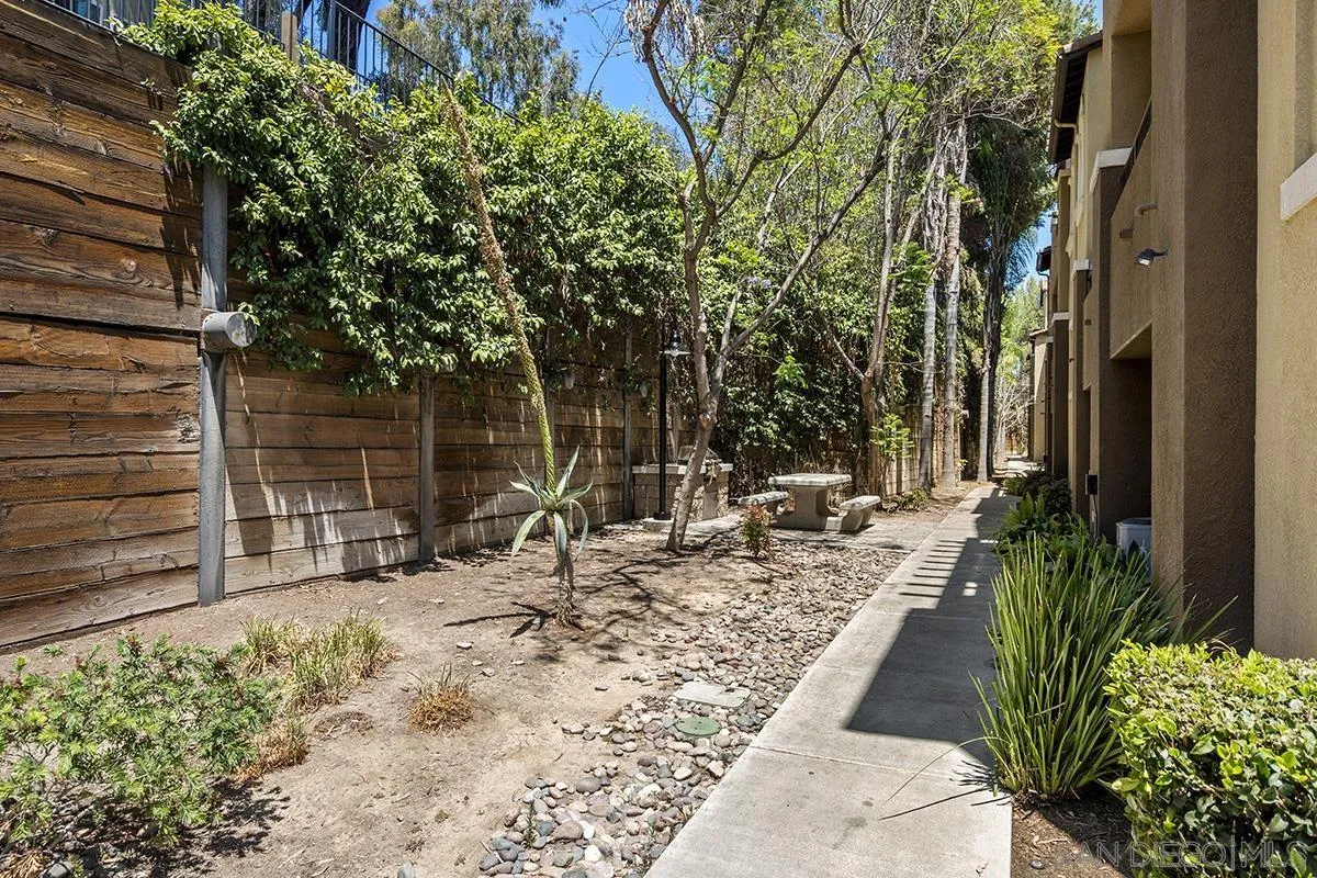 https://cdn.realtyfeed.com/cdn/127/250032907/270e06bd744e68cc9388d84050b5bf0b.webp