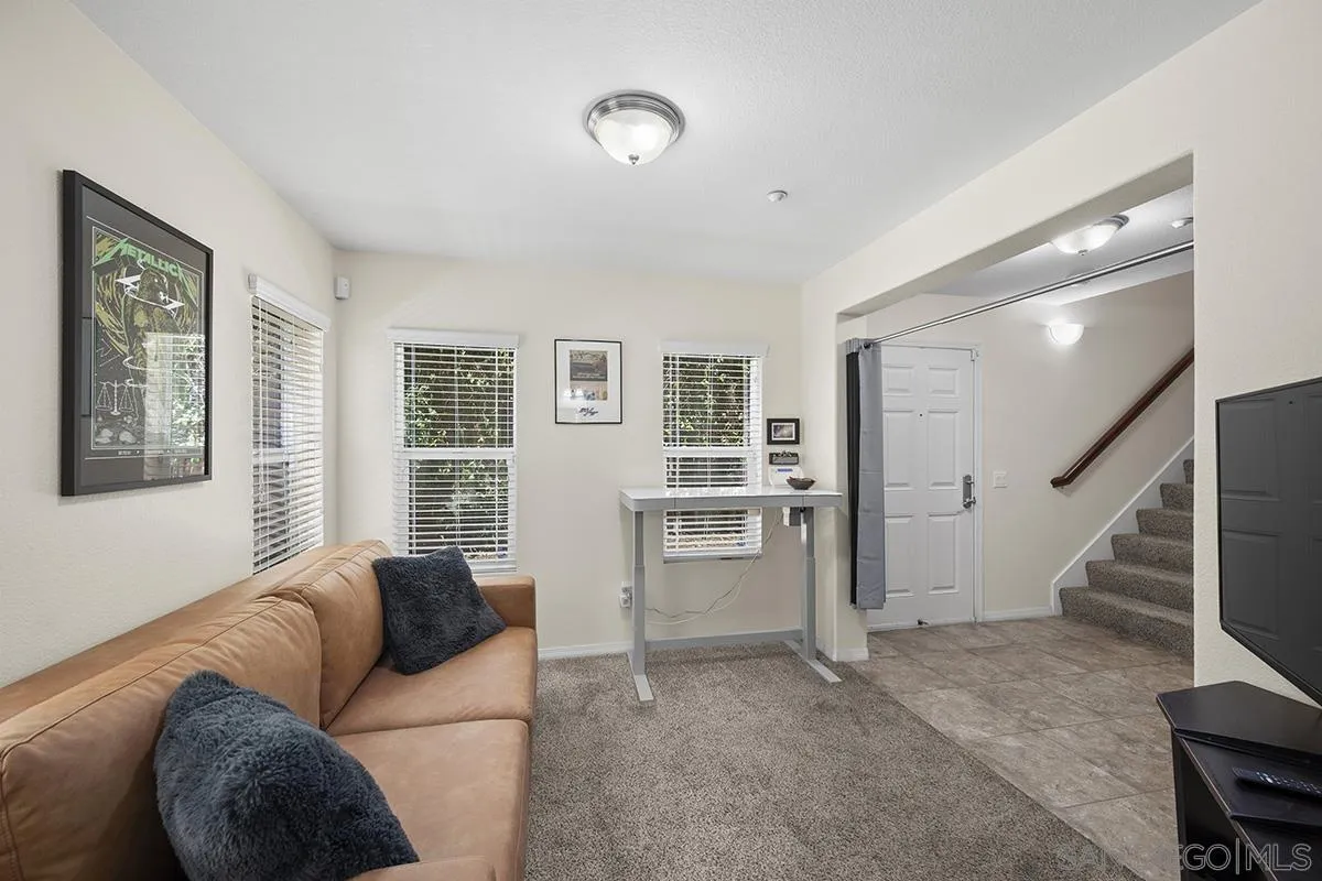 https://cdn.realtyfeed.com/cdn/127/250032907/4bafd260f3f812c4ac4537203662cd77.webp